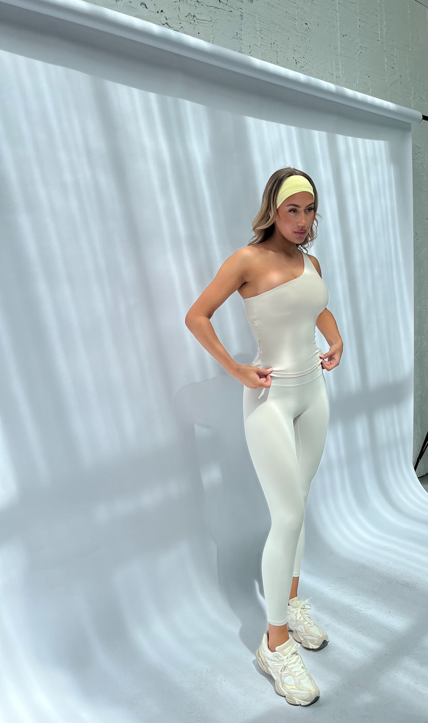 Pia Side Shoulder Tank - Cream