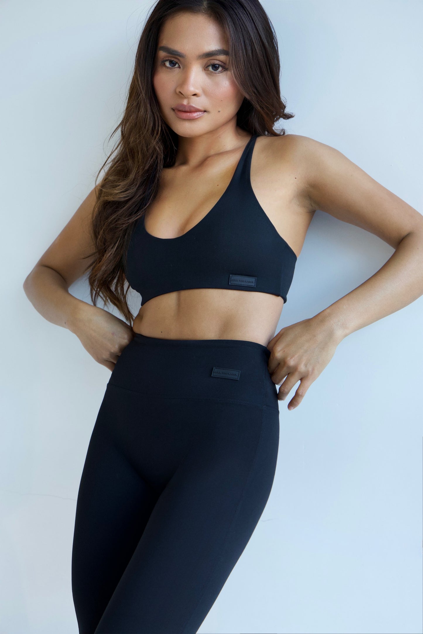 Ayla Twist-Back Crop - Black